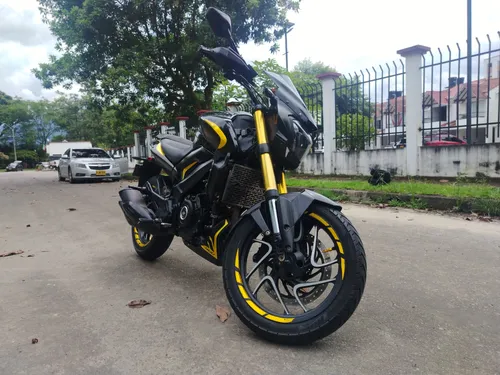 Dominar 400 modelo 2022