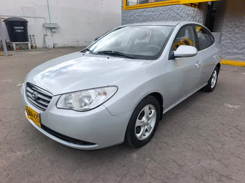 HYUNDAI ELANTRA GLS
