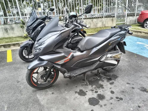 Honda pcx ABS 2024 en perfectas condiciones