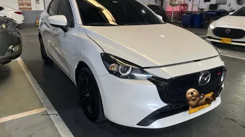 MAZDA 2 GRAND TOURING MODELO 2025
