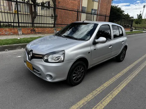 RENAULT CLIO 2017