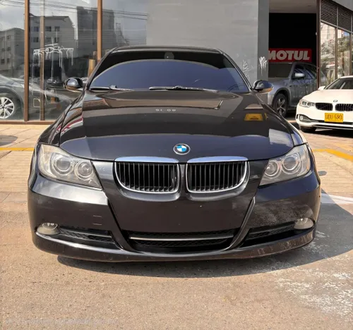 BMW Serie 3 320i E90