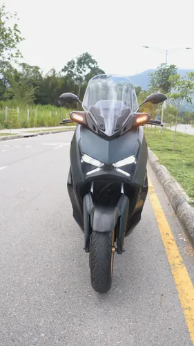 Yamaha Xmax 300