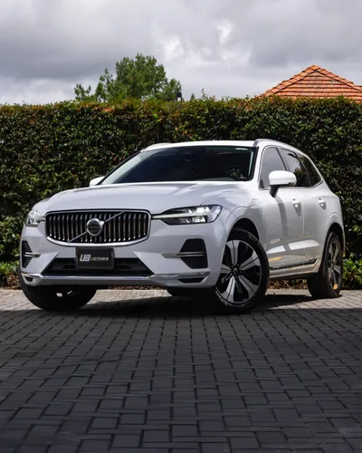 VOLVO XC60 T8 R-DESIGN HÍBRIDA ENCHUFABLE