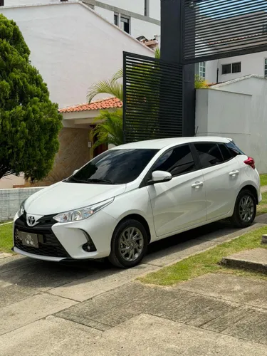 Toyota Yaris sport cvt X5