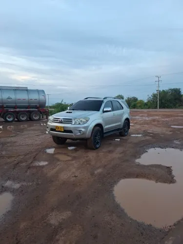 Toyota Fortuner 2010 Diesel