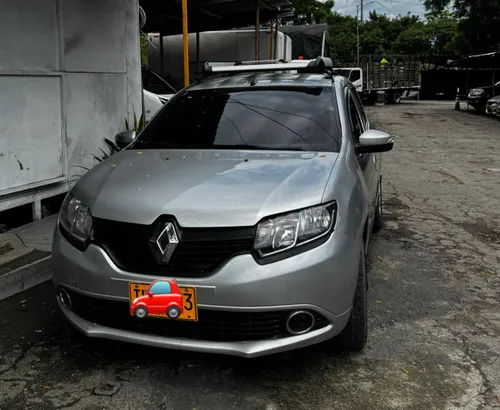 RENAULT SANDERO 1.6 AUTOMÁTICO