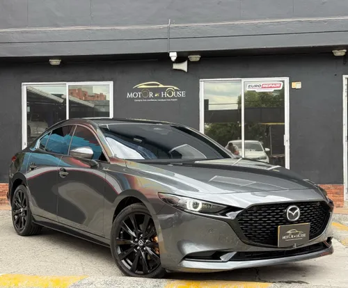 MAZDA 3 GRAND TOURING MHEV 2026