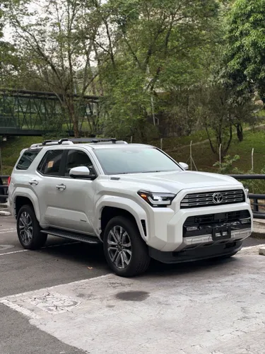 TOYOTA 4runner