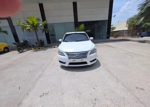 Nissan Sentra full equipo 2015