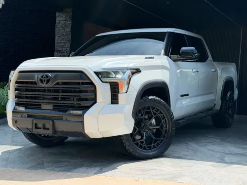 Toyota Tundra Limited HIBRIDA 2026