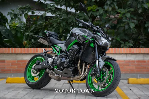 KAWASAKI Z900 ZR900 Z 900 2024
