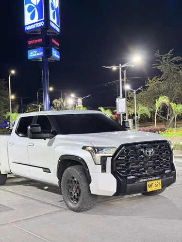 Toyota TUNDRA PLATINIUM 2024