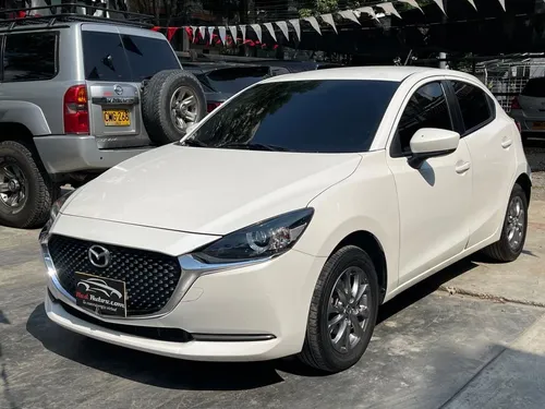 MAZDA 2 TOURING 1.5 AUTOMATICO 2022