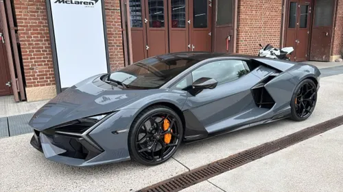 LAMBORGHINI REVUELTO CARBON
