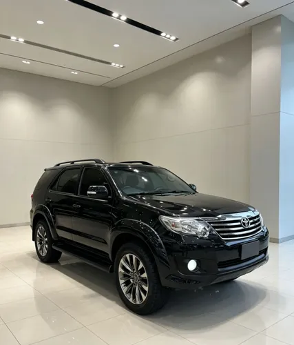 TOYOTA FORTUNER SR5 4X2 GASOLINA MODELO 2013