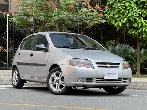 Chevrolet Aveo Five
