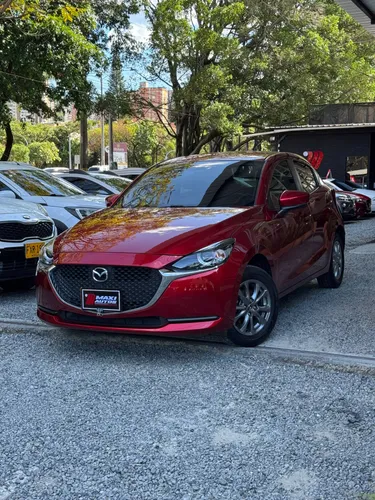 MAZDA 2 TOURING AUTOMATICO 2022