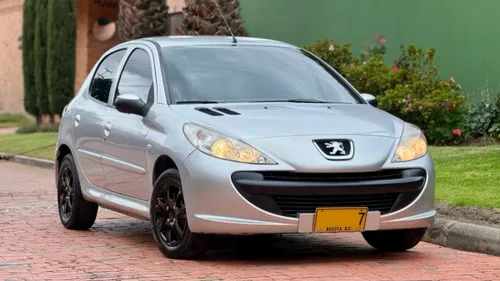 Peugeot 206 plus 1.4 2013