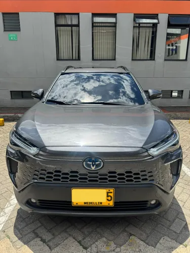 toyota corolla cross seg