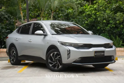 KIA K3 SEDAN VIBRANT 2025