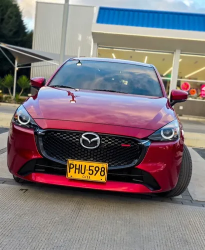 Mazda 2 grand touring lx 2025