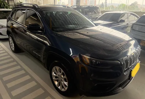 VENDO JEEP CHEROKEE LONGITUDE PLUS