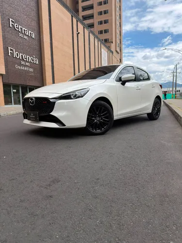 Mazda 2 Grand Touring Sedan 2025