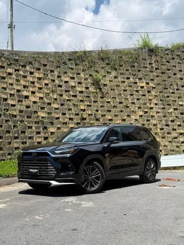 Toyota Grand Highlander Platinum Hybrid MAX