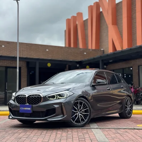 BMW M135i xDrive 2021