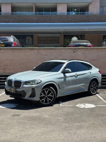 BMW x4 xdrive 30i