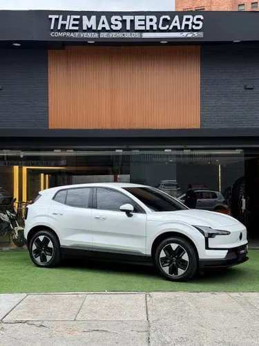 VOLVO EX 30 CORE EXTENDED RANGE