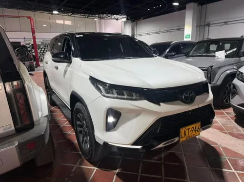 Toyota Fortuner SRX 2022
