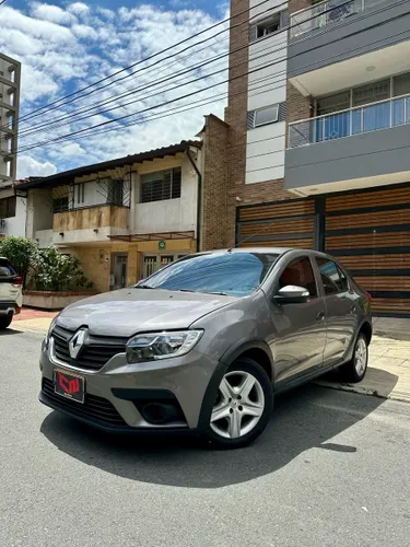 RENAULT LOGAN 2022