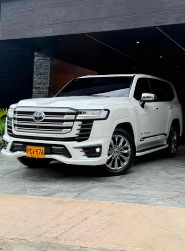 Toyota Sahara Lc300 VXR 2024 blindaje 2 plus diesel