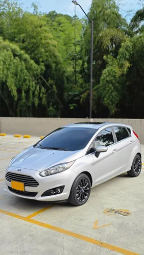Ford fiesta titanium mecánico