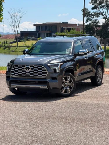 Toyota Sequioa Capstone Híbrida 2026
