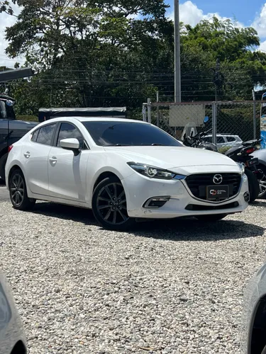 Mazda 3 Grand Touring  Modelo 2018