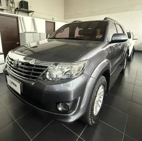 Toyota Fortuner 2013