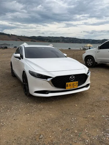 Mazda 3 Grand Touring LX modelo 2021