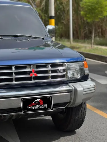 Mitsubishi montero