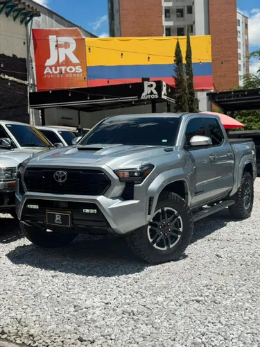 TOYOTA TACOMA TRD PRO 2024