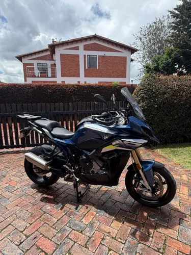 BMW S1000XR 2025