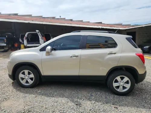 Chevrolet TRACKER  único dueno con sonrroft