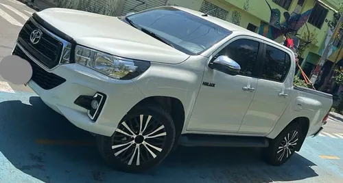toyota hilux 2020 diesel 2.8