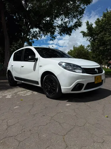 RENAULT SANDERO GT LINE