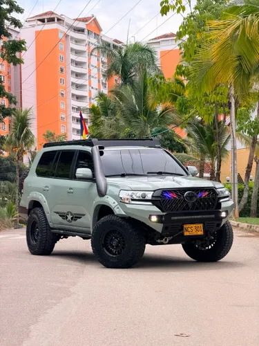 Toyota Sahara LC 200 2013 Diesel Versión Europea