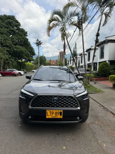 Toyota  Corolla cross seg 2023