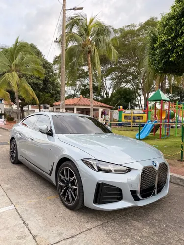 Se vende BMW I4 eléctrico 2025