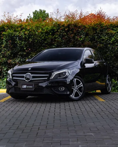 MERCEDES-BENZ A200 2015